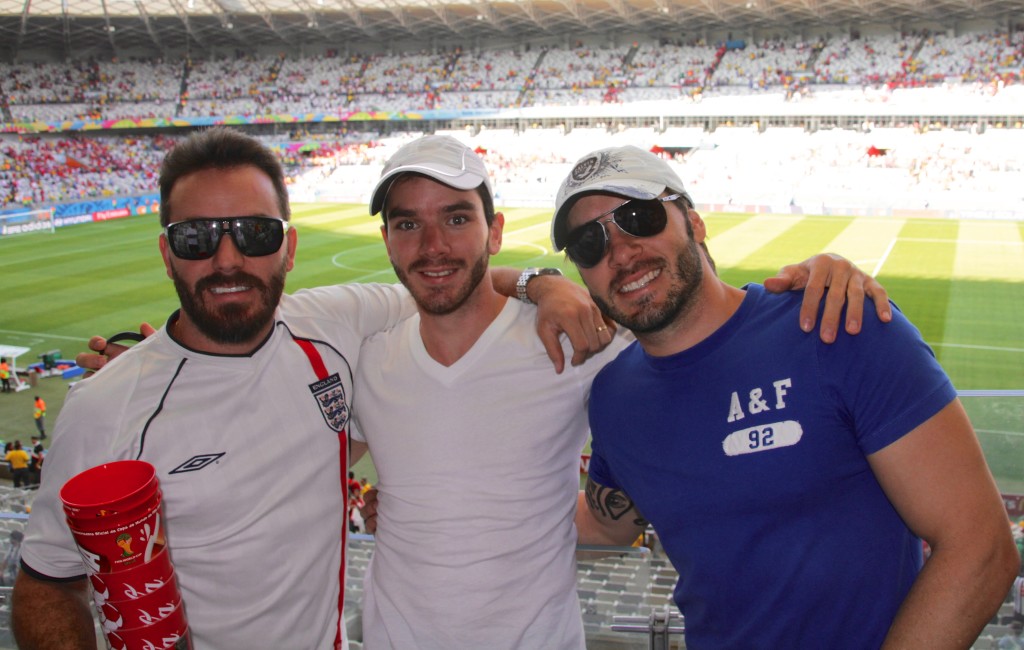 E com meus irmãos acompnhando uma partida da copa do mundo no Mineirão, Belo Horizonte